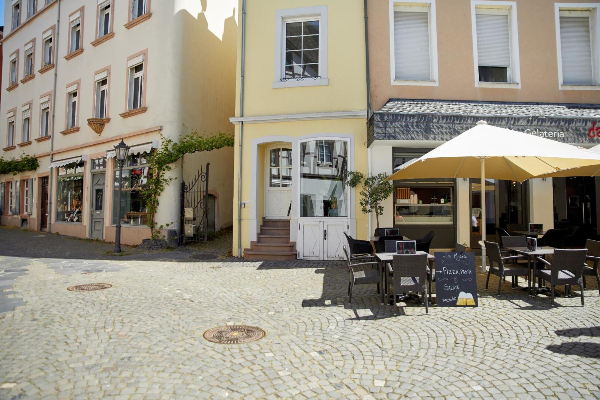Ferienhaus Baerenbrunnen 베른카슈텔쿠에스 외부 사진